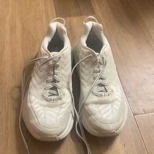 HOKA sz 9 new rainbow laces